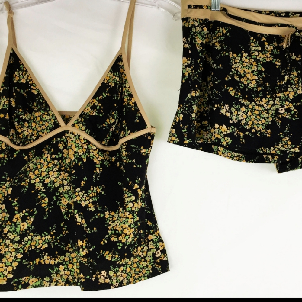 La Perla floral pajama set shorts and cami
